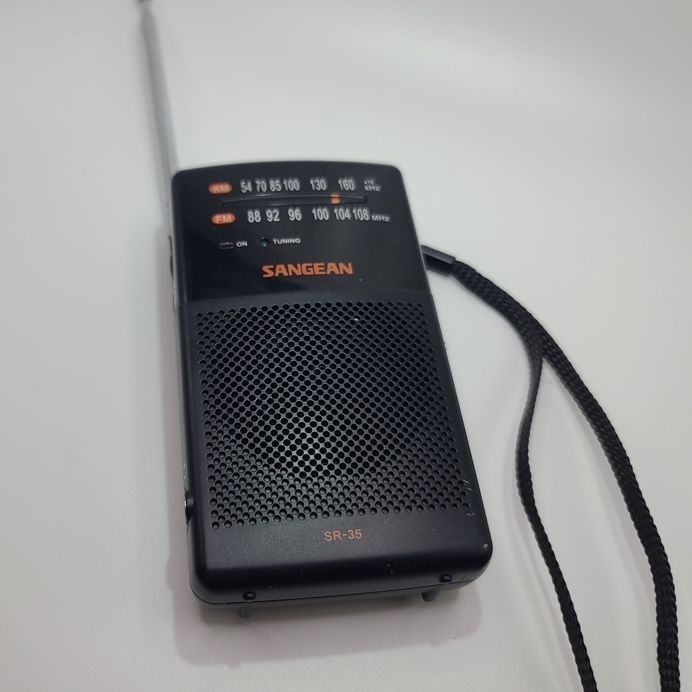 Sanjean SR-35Handheld Radio - Tested